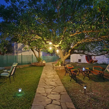 Apartment Elsa Stafilos 1 *